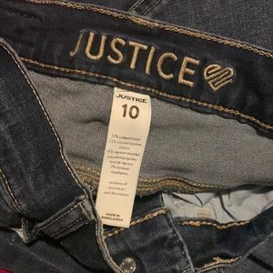 Justice girls size 10 jeans w/rips(bought like that).Clean,Pet/ Smoke free home.